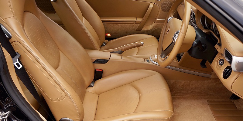 A Guide To Cleaning Leather And Vinyl In Your Car Interior